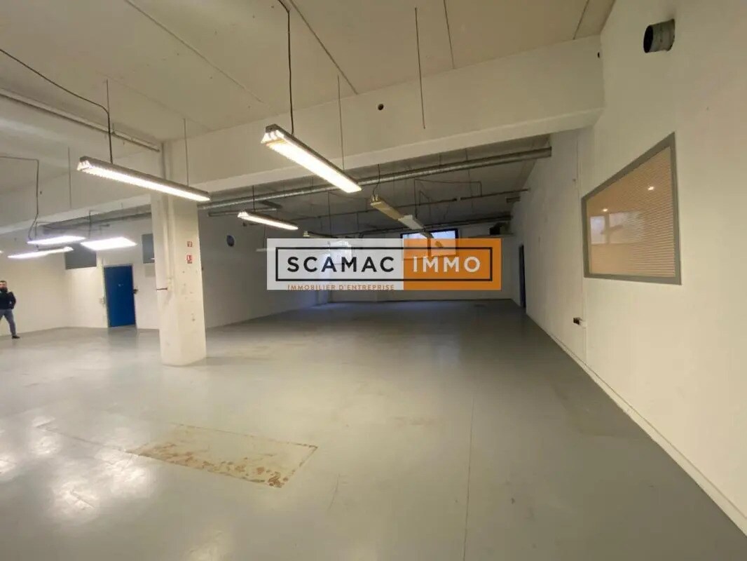 Industrial in Vitry-sur-Seine for lease Building Photo- Image 1 of 27