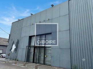 Plus de détails pour Commerce de détail à louer