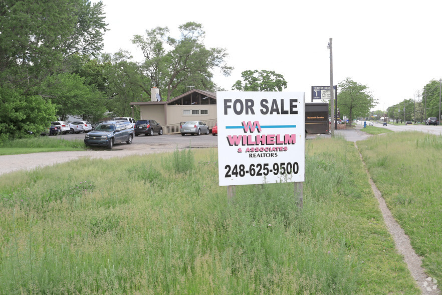 Walton Blvd, Waterford, MI for sale - Building Photo - Image 2 of 2