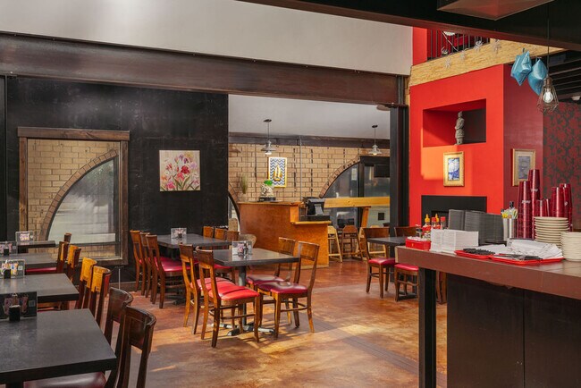 Plus de détails pour 720 Lincoln Ave, Steamboat Springs, CO - Commerce de détail à vendre