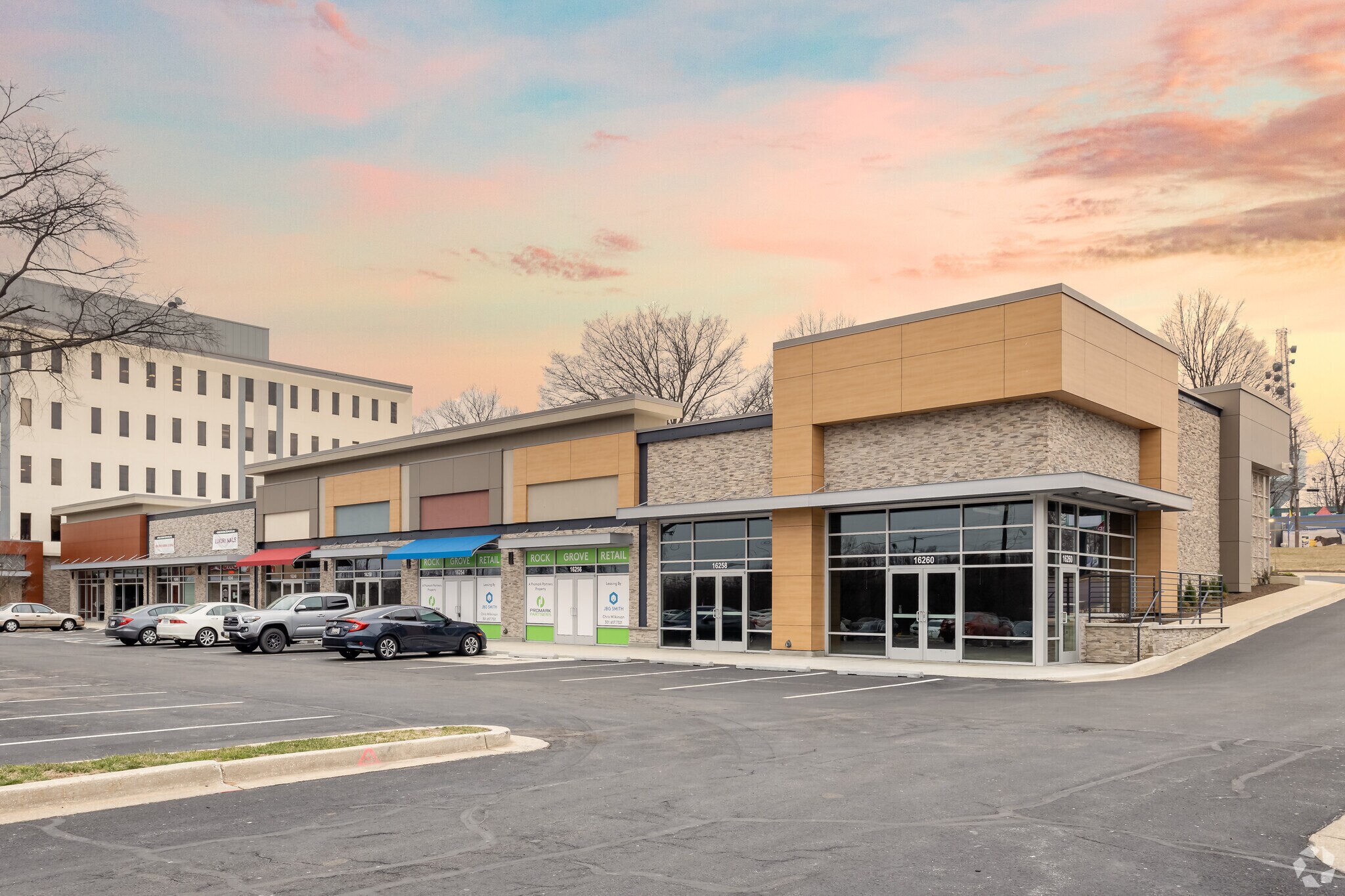 16240-16268 Frederick Rd, Gaithersburg, MD for lease Primary Photo- Image 1 of 3
