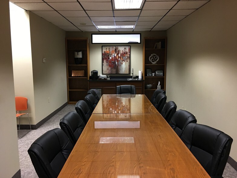 530 Center St NE, Salem, OR à louer - Photo intérieure - Image 3 de 6