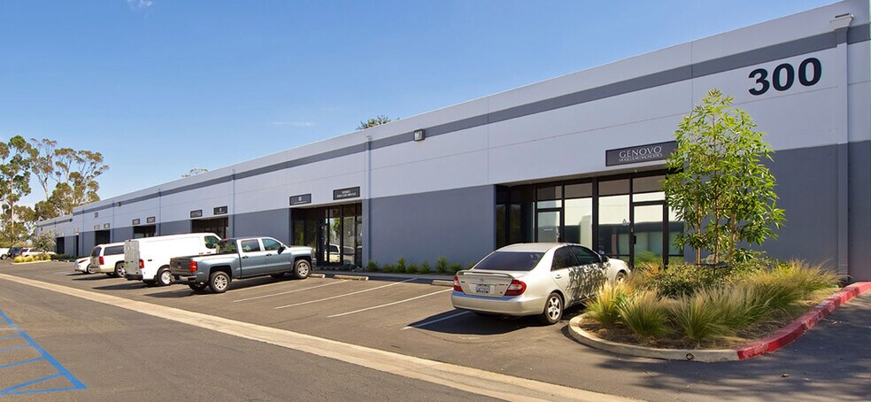 304 Enterprise St, Escondido, CA à louer - Photo du bâtiment - Image 2 de 3