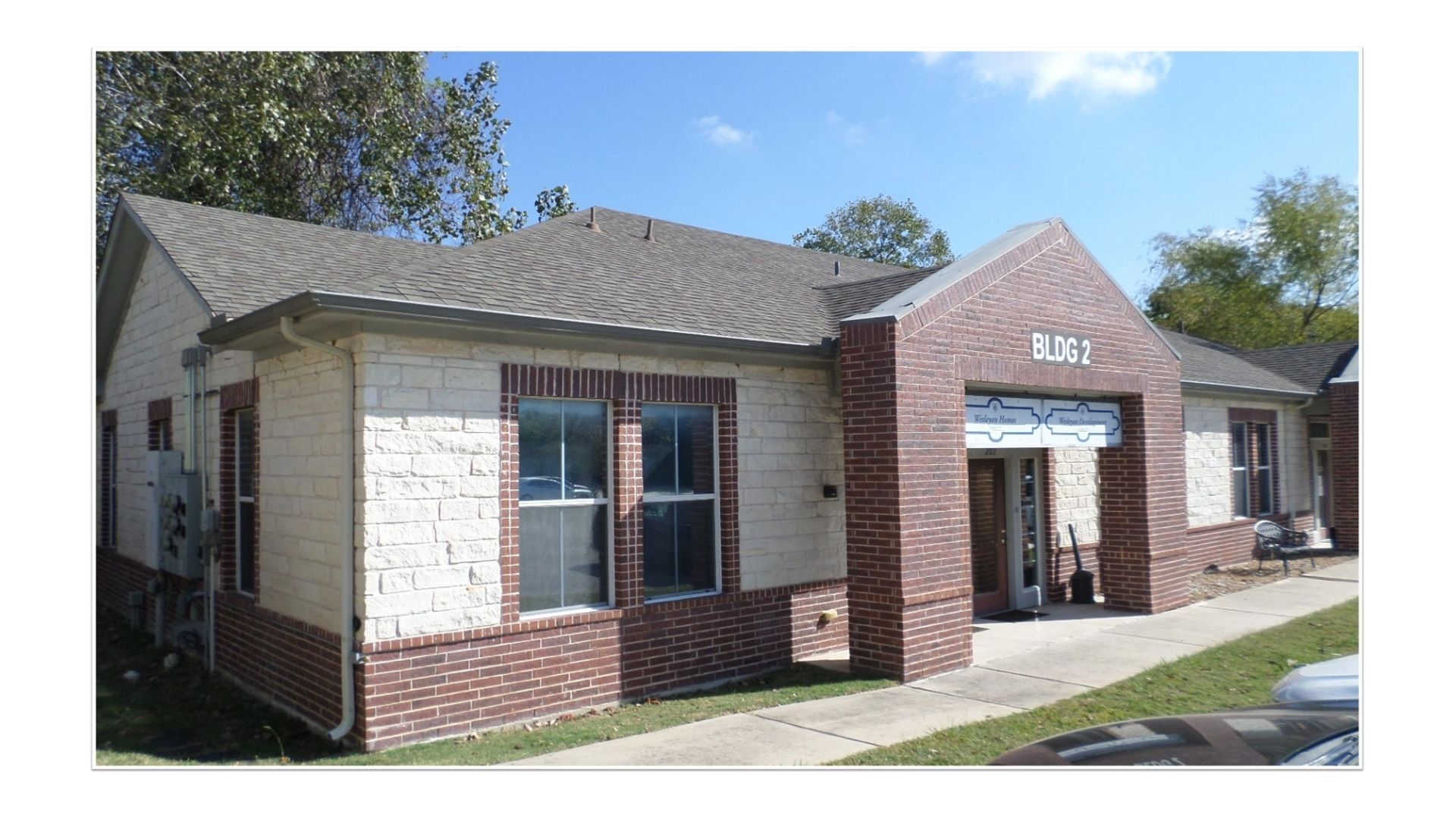 1811 N Austin Ave, Georgetown, TX à louer Photo du bâtiment- Image 1 de 3
