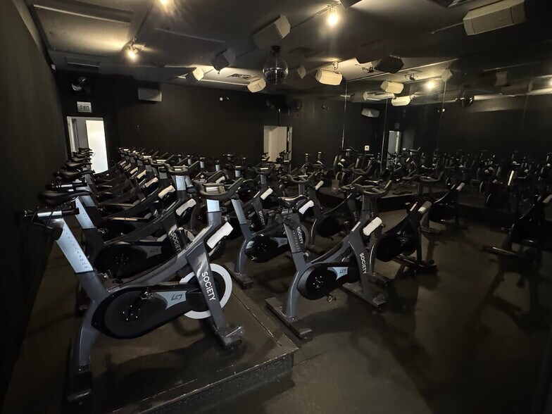 2700 Brickyard Pky, Mount Pleasant, SC à louer - Photo du bâtiment - Image 2 de 15