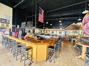 1000-1052 Eagle Lake Dr, Lawrenceburg, KY for lease Interior Photo- Image 2 of 4
