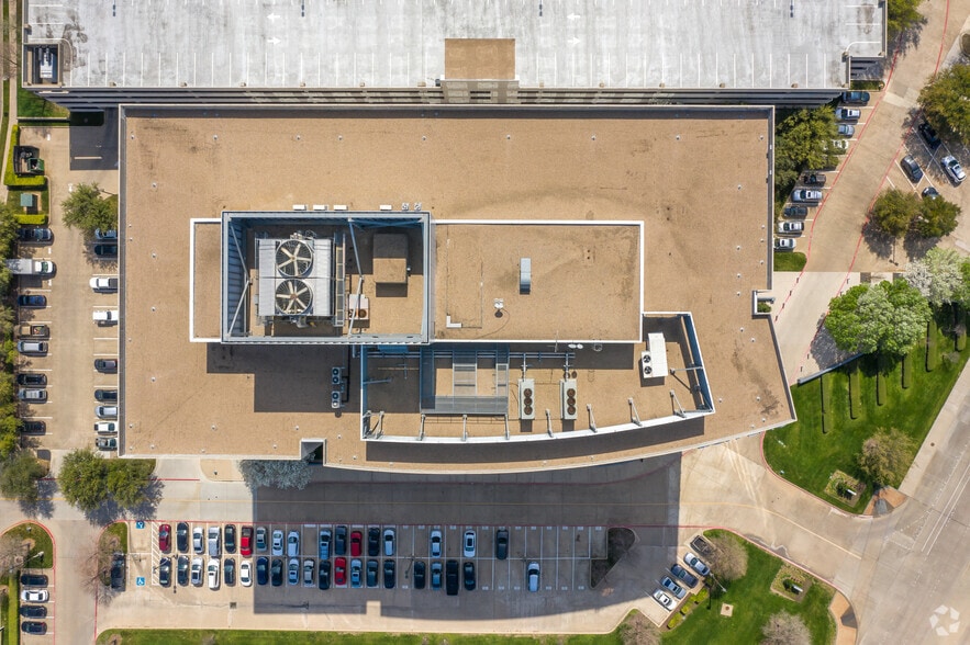 1500 N Greenville Ave, Richardson, TX for lease - Building Photo - Image 3 of 13