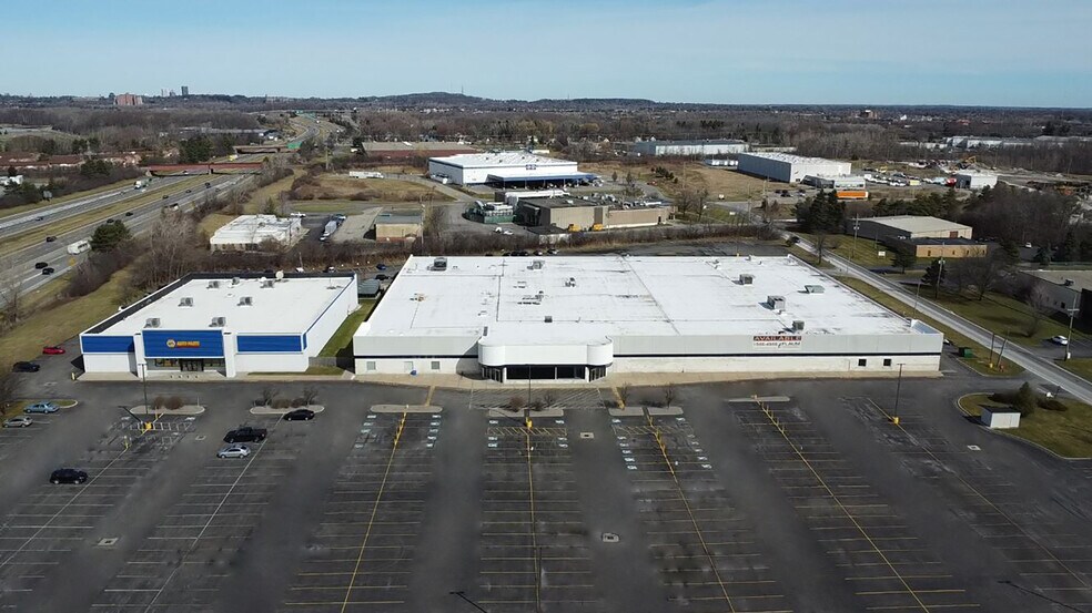 1180 Jefferson Rd, Rochester, NY à louer - Photo du bâtiment - Image 3 de 26