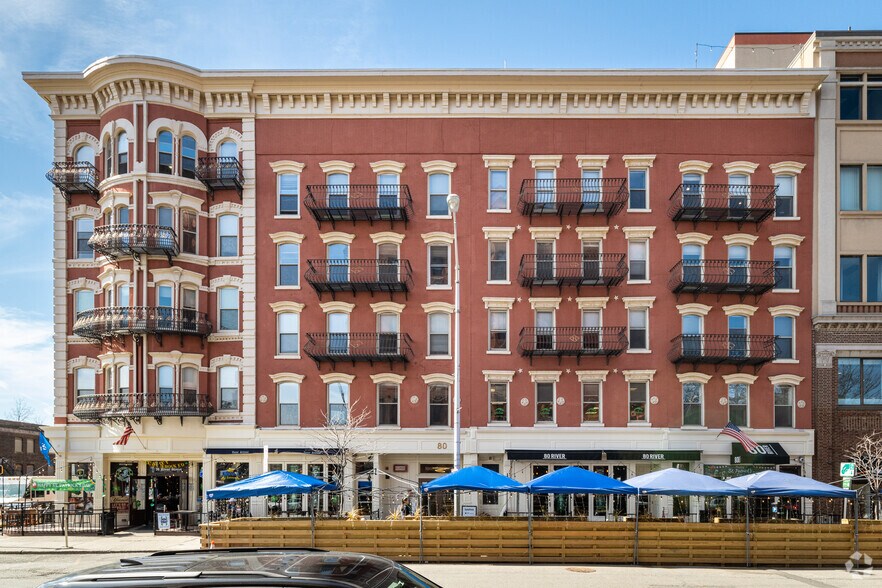 80 River St, Hoboken, NJ à louer - Photo du bâtiment - Image 2 de 7