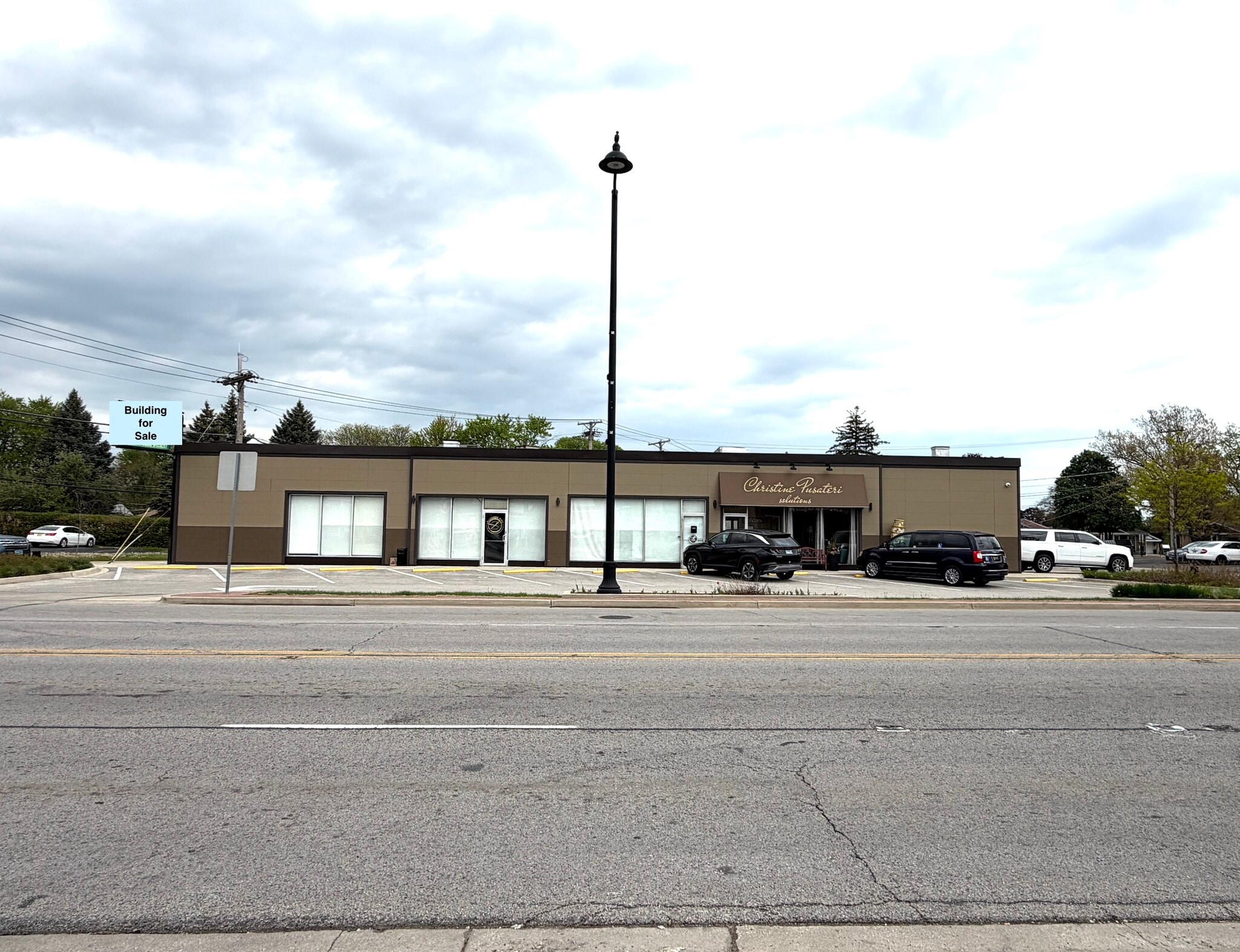 7665-7667 N Milwaukee Ave, Niles, IL for sale Primary Photo- Image 1 of 19