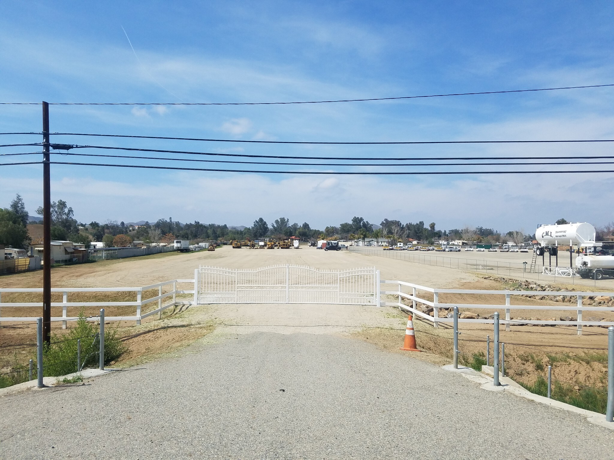 24803 Highway 74, Perris, CA à vendre Photo du bâtiment- Image 1 de 9