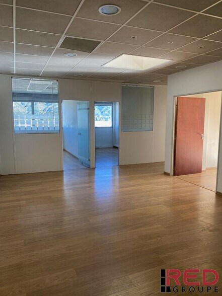 Bureau dans Aubagne à louer - Photo intérieure - Image 3 de 5