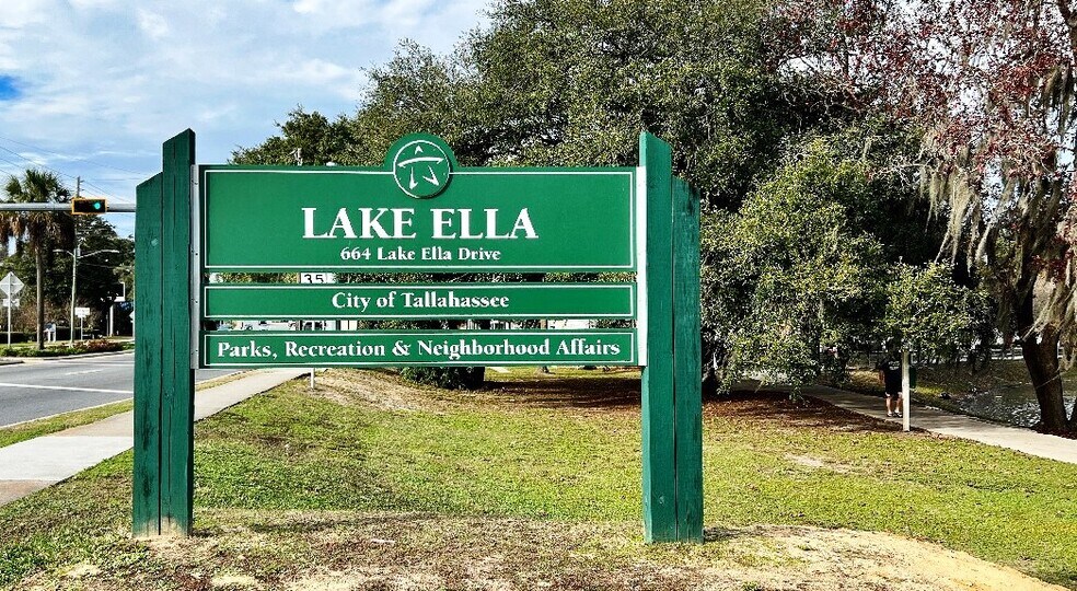 1801 N Meridian Rd, Tallahassee, FL à louer - Photo du bâtiment - Image 2 de 8