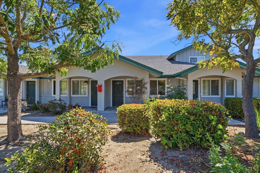 2220 Chanticleer Ave, Santa Cruz, CA à vendre - Photo du bâtiment - Image 3 de 23
