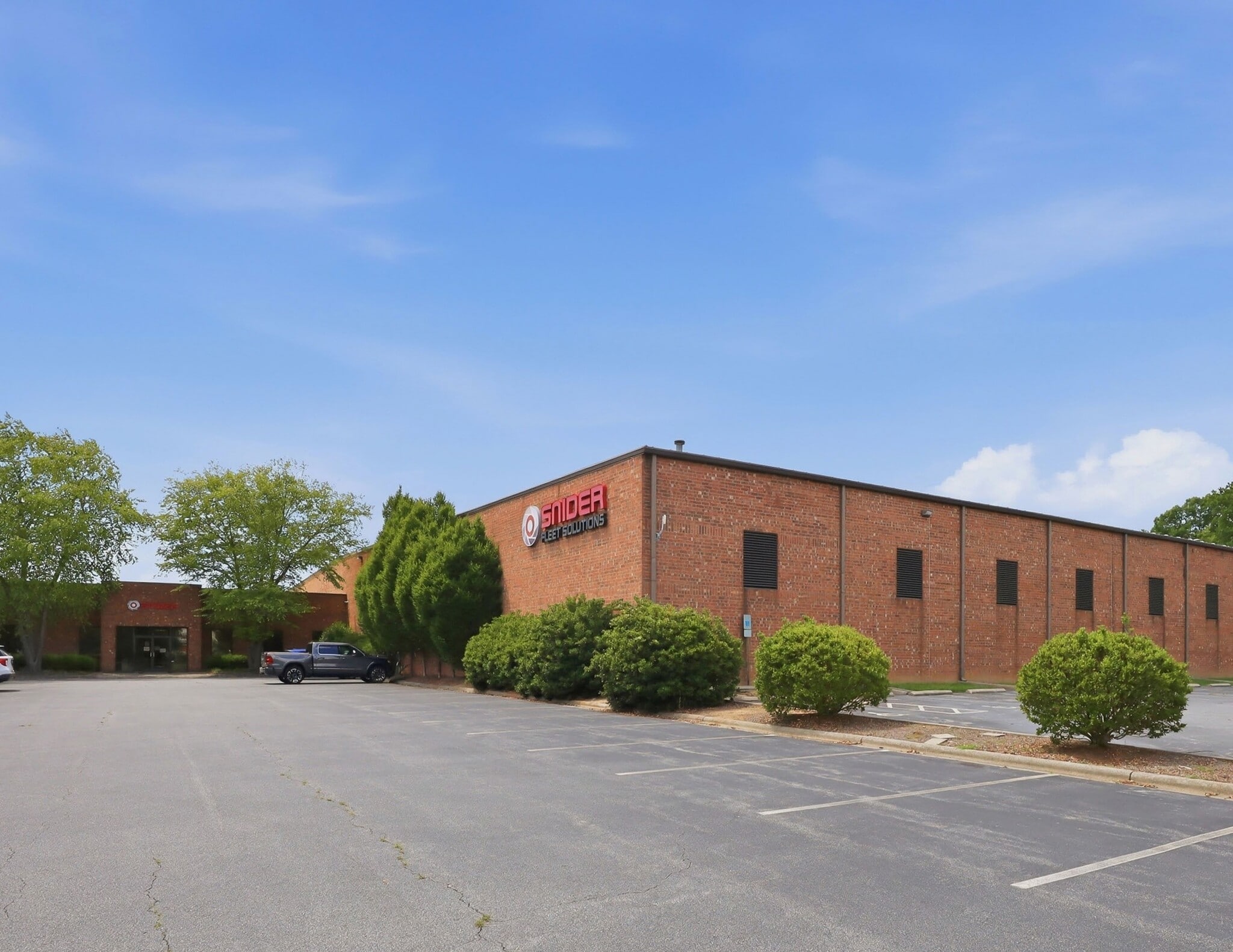 200 E Meadowview Rd, Greensboro, NC for lease Primary Photo- Image 1 of 12