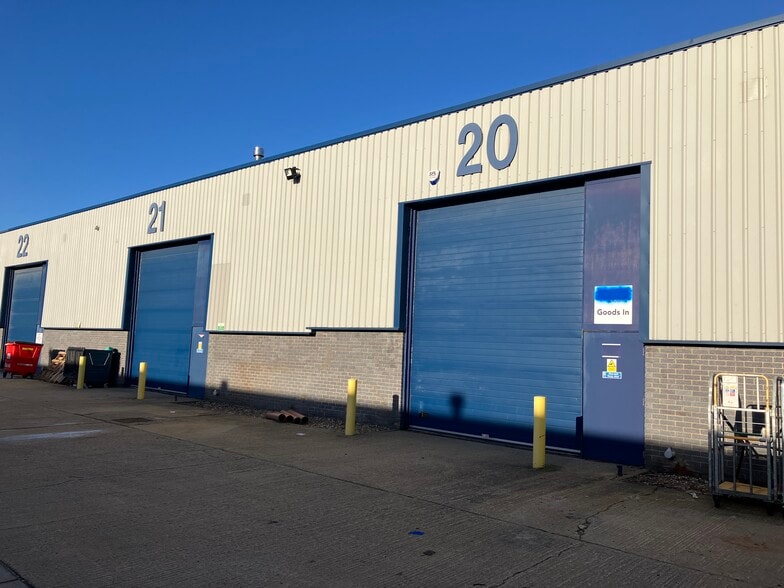 Stacey Bushes, Milton Keynes for lease - Building Photo - Image 1 of 9
