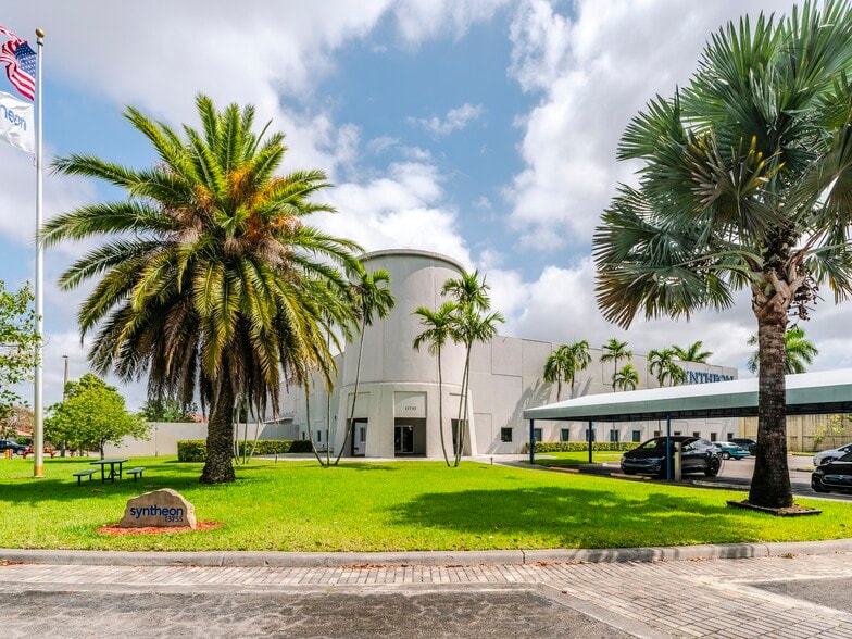 13755 SW 119th Ave, Miami, FL for sale - Building Photo - Image 3 of 7