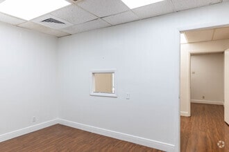 2500 Hollywood Blvd, Hollywood, FL for lease Interior Photo- Image 1 of 5
