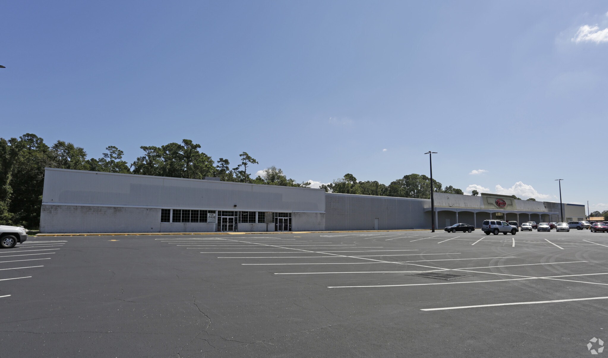 9459 Lem Turner Rd, Jacksonville, FL à louer Photo principale- Image 1 de 10