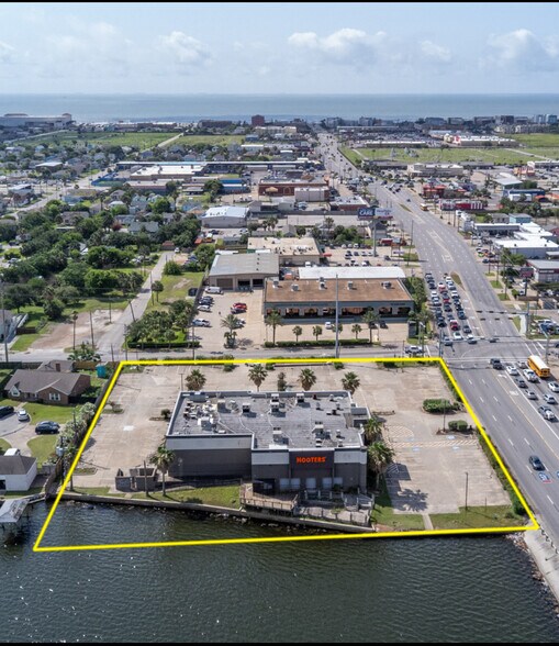 6028 Heards Ln, Galveston, TX à vendre - Photo du bâtiment - Image 2 de 10