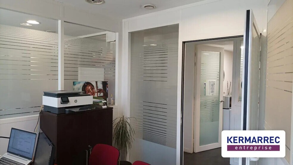 Bureau dans Nantes à louer - Photo du bâtiment - Image 2 de 14