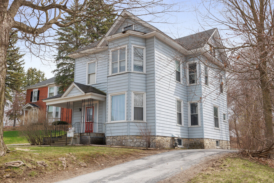 91 S Main St, Saint Albans, VT à vendre - Photo principale - Image 1 de 1