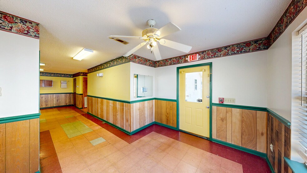 104 N Herring St, Dothan, AL à vendre - Photo du bâtiment - Image 2 de 58