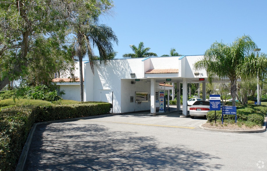 5901 Sun Blvd, Saint Petersburg, FL for lease - Building Photo - Image 3 of 18