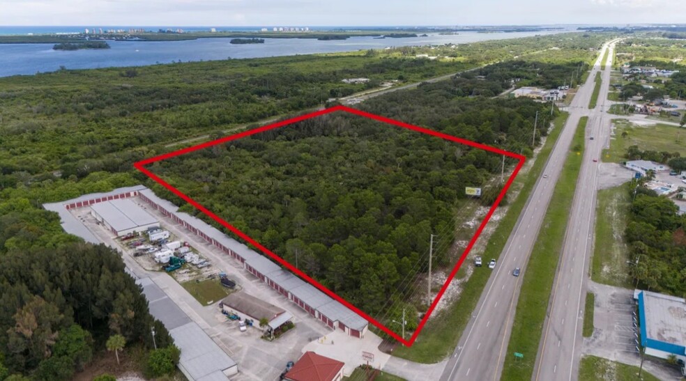 5000 N US Highway 1, Fort Pierce, FL à vendre - Photo principale - Image 1 de 11