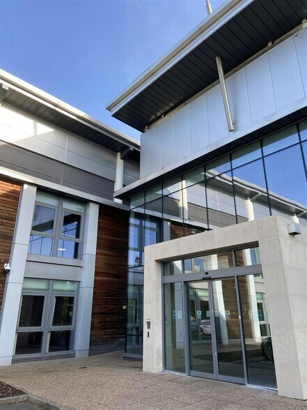 Wildwood Dr, Worcester à louer - Photo du bâtiment - Image 2 de 11