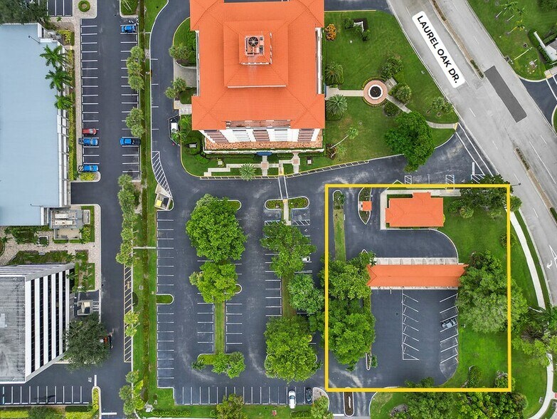 801 Laurel Oak Dr, Naples, FL for lease - Building Photo - Image 2 of 3