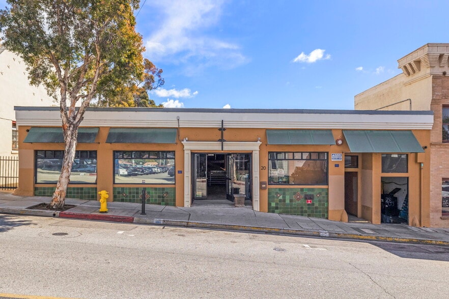 20 N Oak St, Ventura, CA for lease - Building Photo - Image 2 of 20