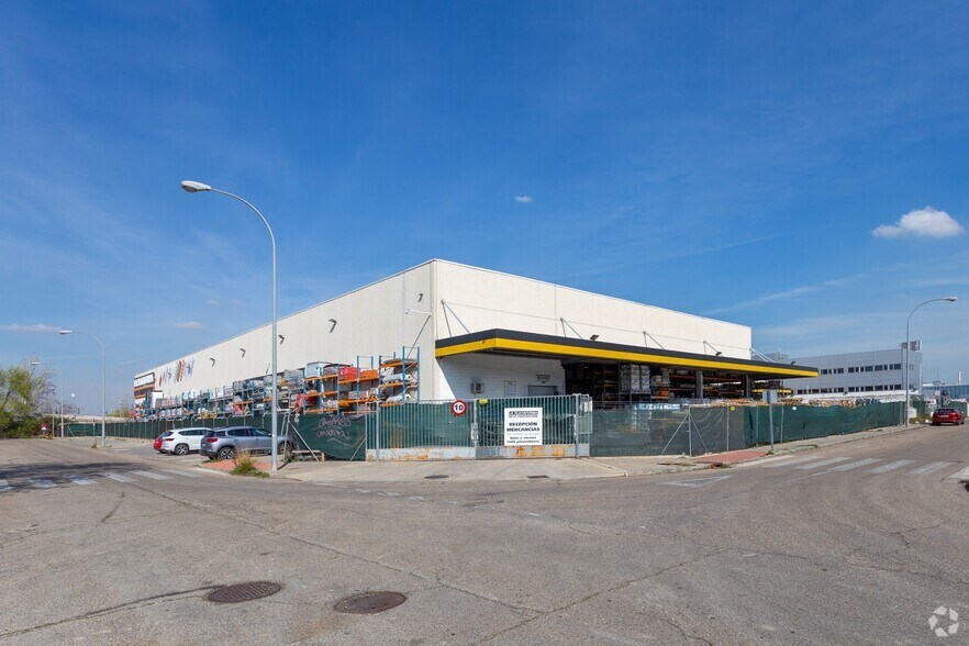 Industriel dans Getafe, Madrid à louer - Photo du bâtiment - Image 2 de 3