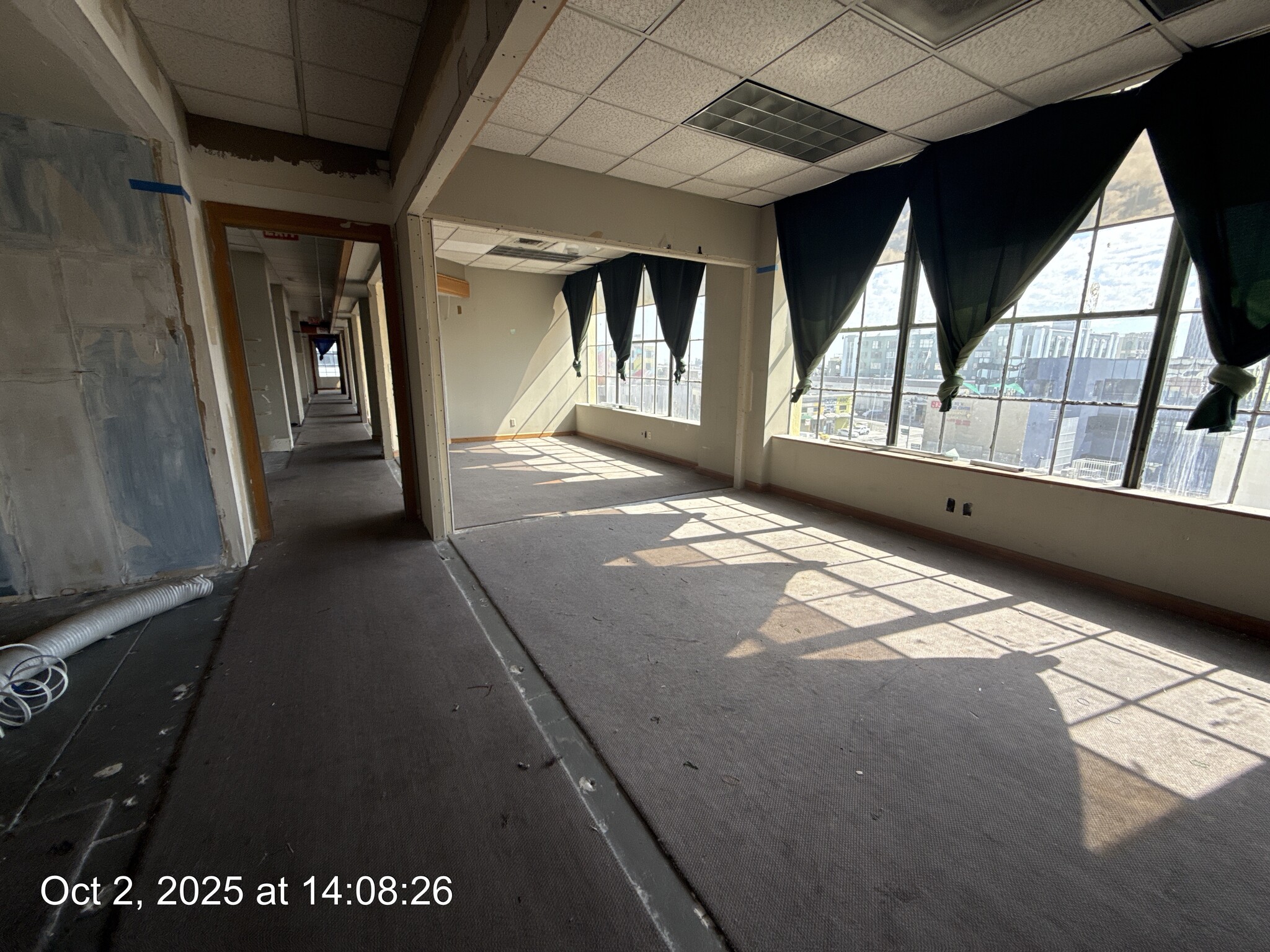 313 S San Pedro Ave, Los Angeles, CA for lease Interior Photo- Image 1 of 5