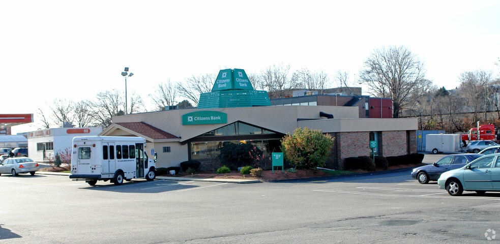 725-729 William T Morrissey Blvd, Dorchester, MA à louer - Photo principale - Image 3 de 4