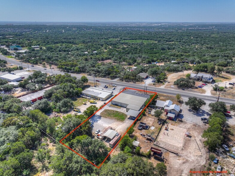 2206 Rr-12, San Marcos, TX à vendre - Photo du bâtiment - Image 1 de 14