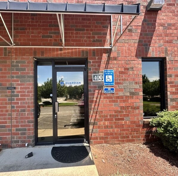6020 Parkway North Dr, Cumming, GA for lease - Building Photo - Image 2 of 11