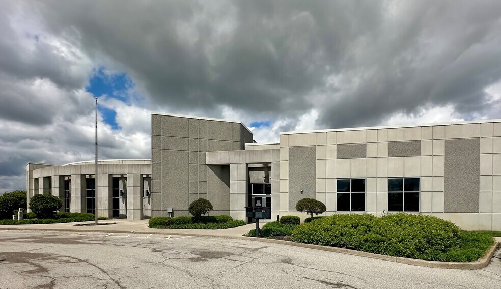14450 Getz Rd, Noblesville, IN à vendre - Photo du bâtiment - Image 1 de 24