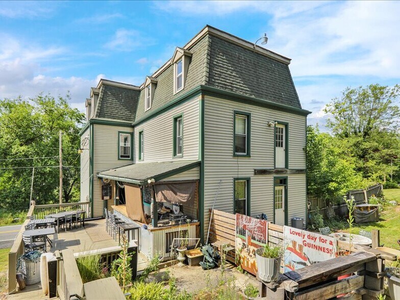1634 Moselem Springs Rd, Hamburg, PA à vendre - Photo du bâtiment - Image 2 de 26