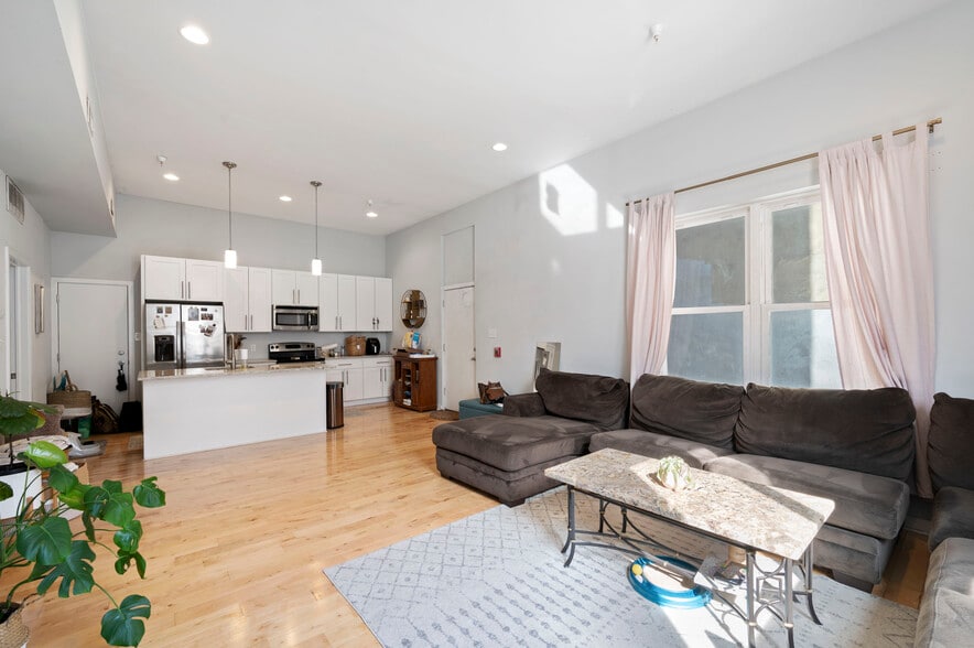 701-703 N 2nd St, Philadelphia, PA à vendre - Photo intérieure - Image 2 de 5
