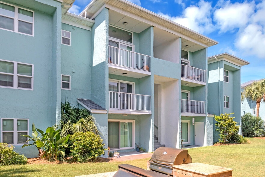 940 Santa Rosa Blvd, Fort Walton Beach, FL for sale - Building Photo - Image 3 of 12