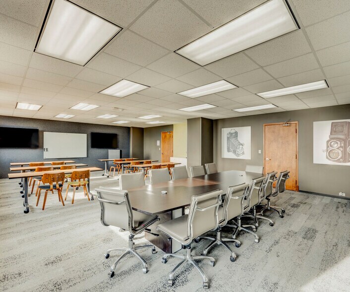 3100 E 45th St, Cleveland, OH à louer - Photo intérieure - Image 1 de 7