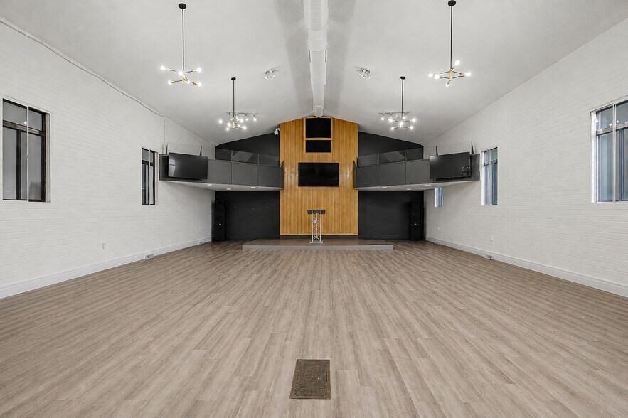 4535 Wadsworth Blvd, Wheat Ridge, CO à louer - Photo du bâtiment - Image 2 de 13