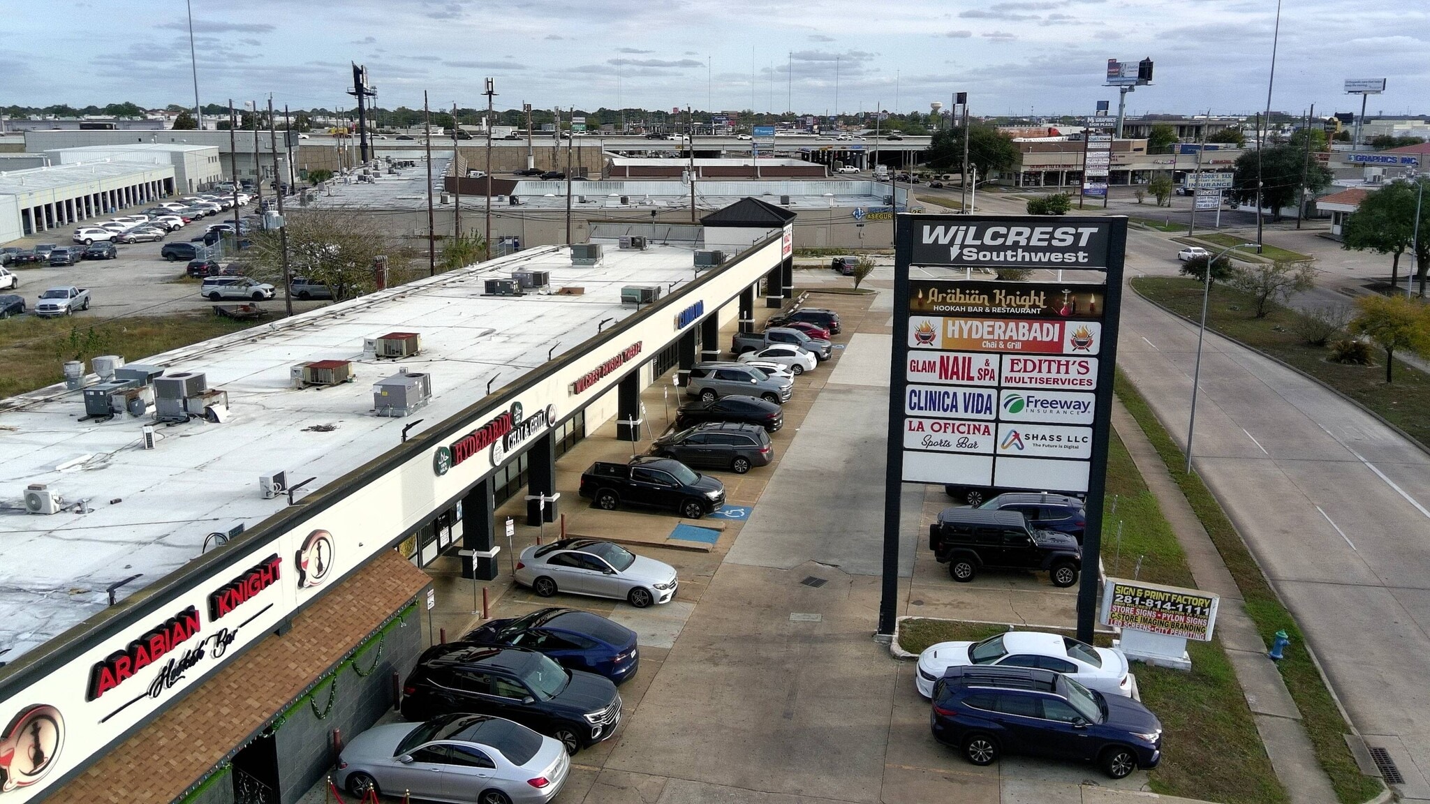 11555 S Wilcrest Dr, Houston, TX for lease Primary Photo- Image 1 of 9