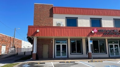 5825 66th St N, Saint Petersburg, FL à louer Photo intérieure- Image 1 de 7