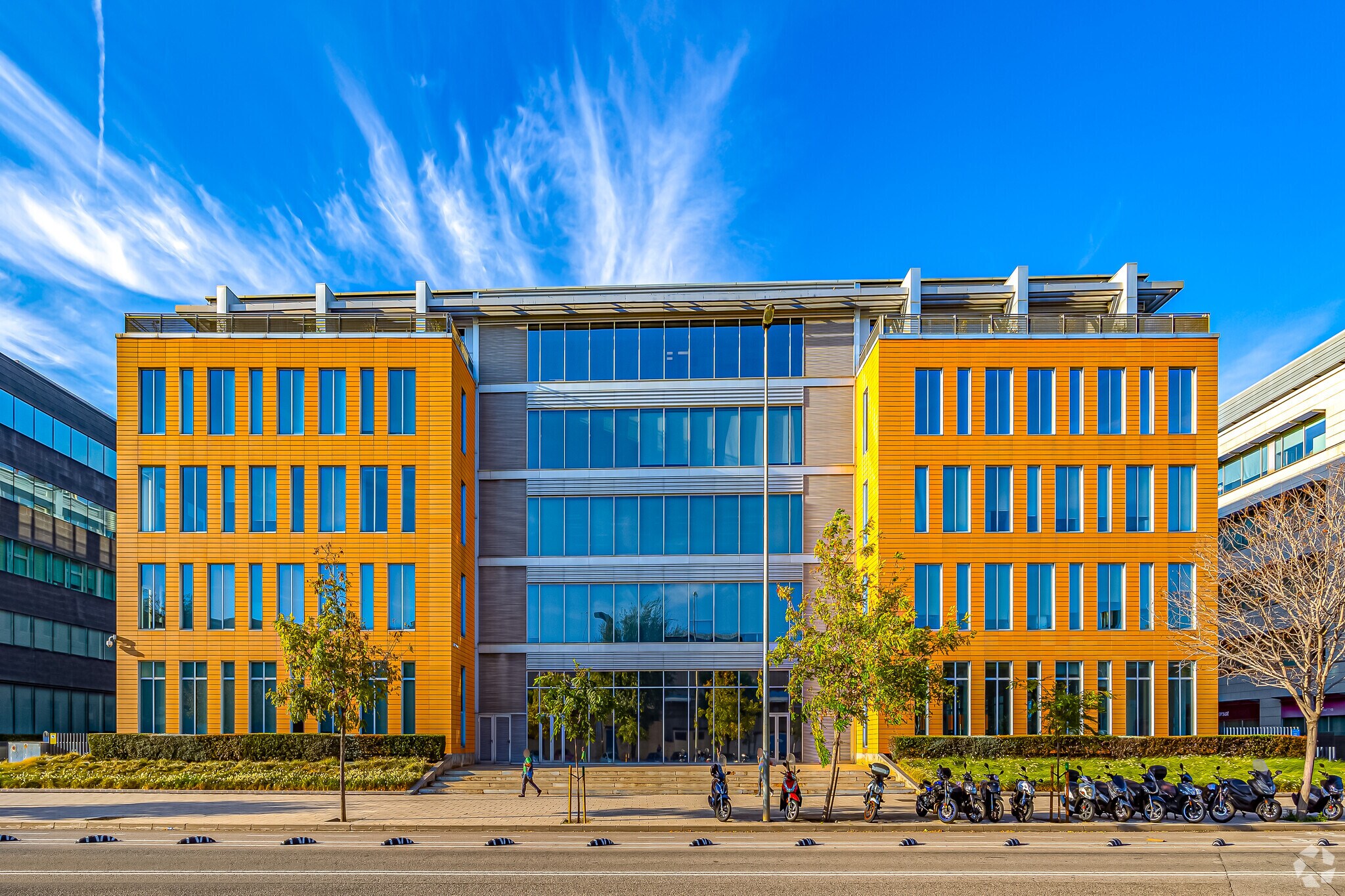 Office in Avinguda del Maresme, 33, Cornellà de Llobregat for lease Building Photo- Image 1 of 7