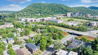 1526 Franklin Rd SW, Roanoke, VA - Aérien  Vue de la carte