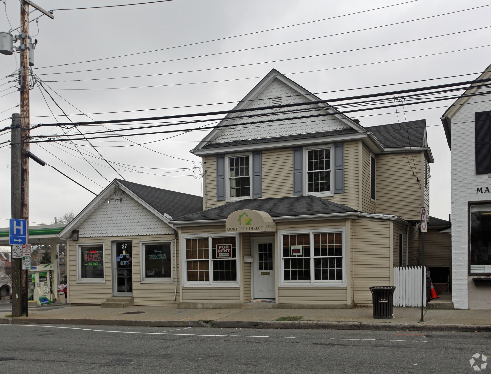 27-33 Plandome Rd, Manhasset, NY for lease Primary Photo- Image 1 of 3