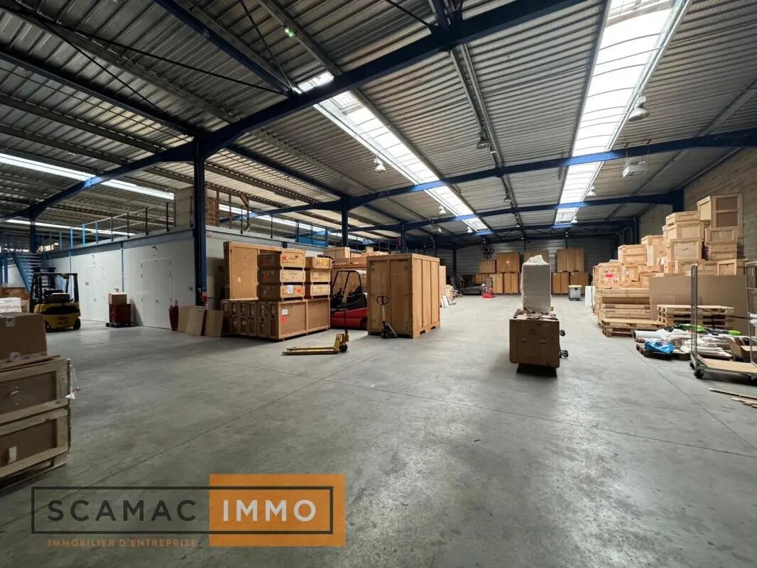 Industrial in Champcueil for lease Interior Photo- Image 1 of 11