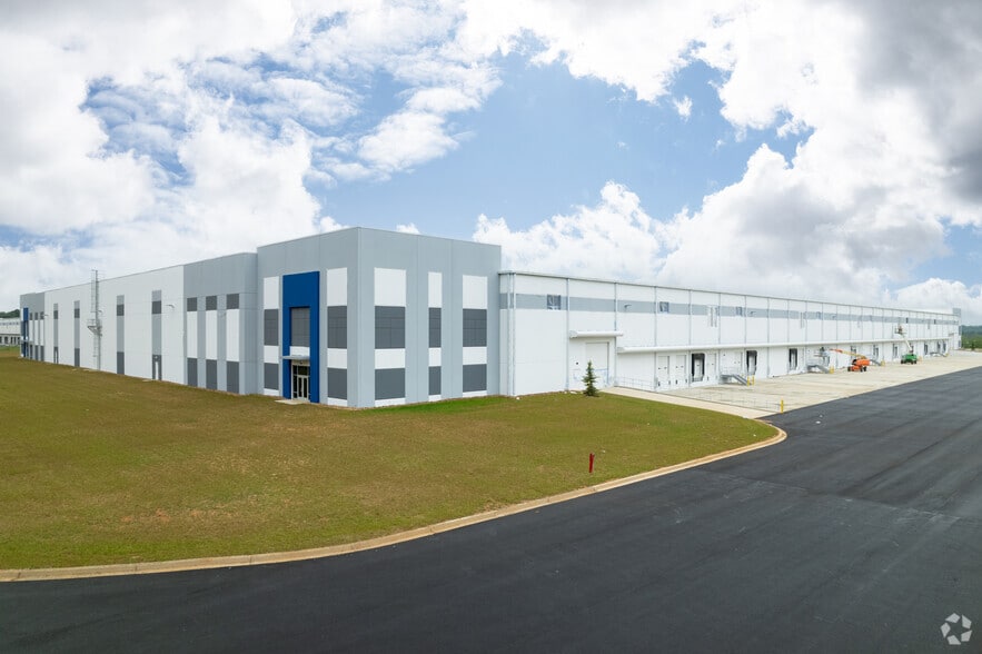 560 Mason Farm Ln, Greer, SC for lease - Building Photo - Image 2 of 6